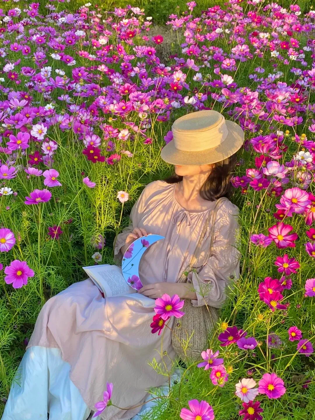 《比春天先到来的，是南方的花海》——無婷作品