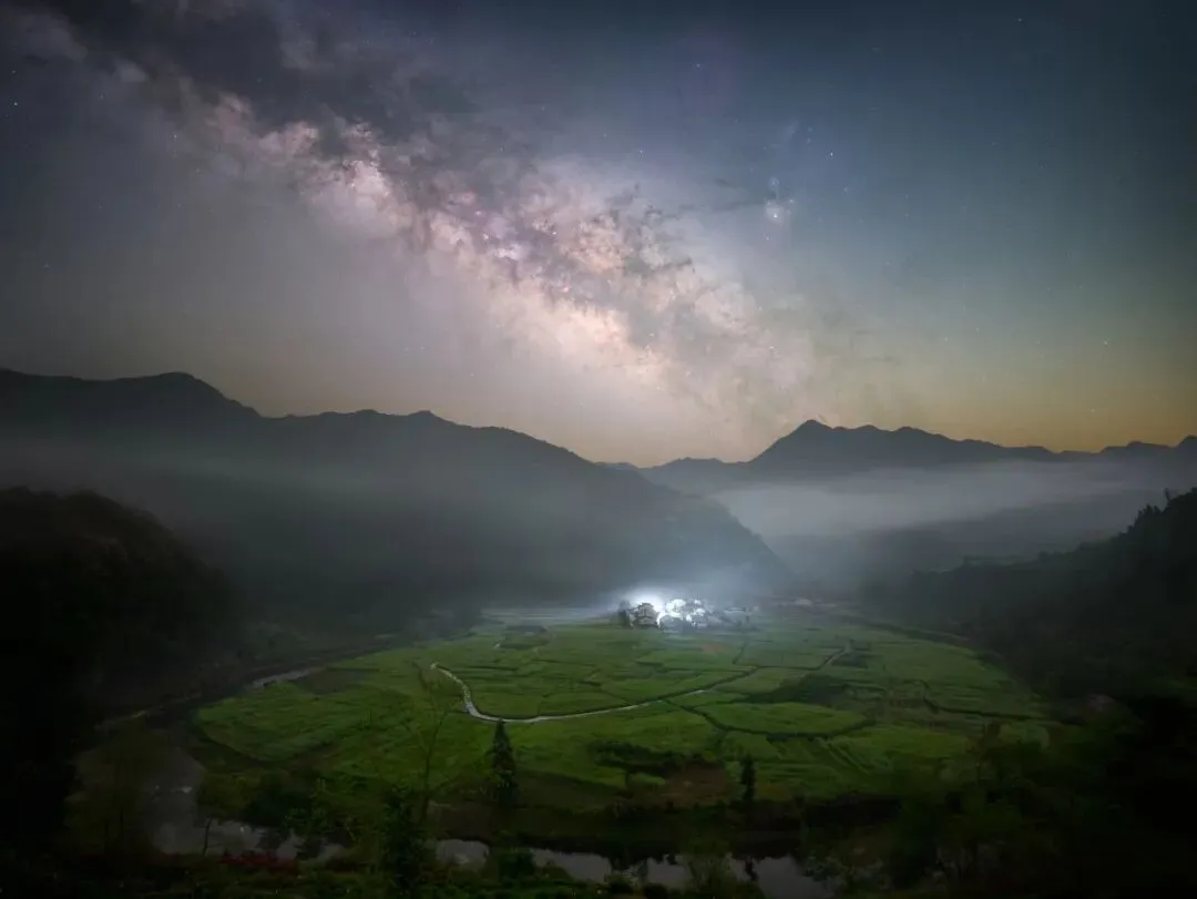 《雾中星空》——在九乡河混吃等死作品